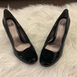 Sofft Black Flower Heels, patent leather , suede material flower